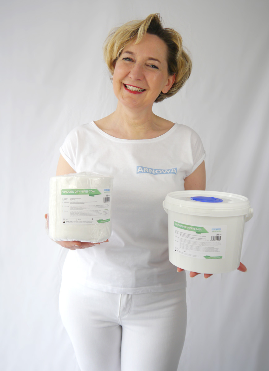 arnomed-dry-wipes-70er-moodshot-1 ARNOMED Dry Wipes 70 Tücher