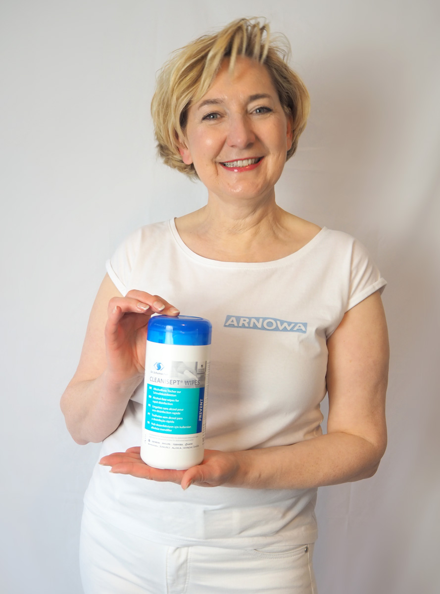 dr-schumacher-cleaniseptwipes-dose-moodshot Dr. Schumacher Cleanisept Wipes Dose